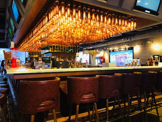 delhi-capitals-sports-bar