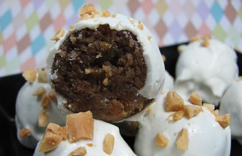 Dog Cake Pops: Five Great Treat Recipes for Rover! 1 making dog cake pops