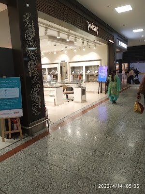 tanishq-jewellery-delhi-domestic-airport